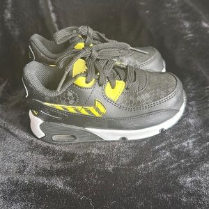 Snake print yellow and black Nike